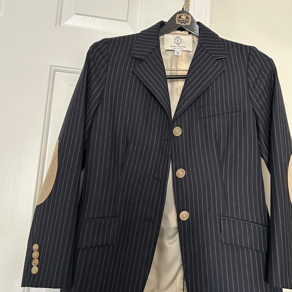 Diane Firsten Black and Cream Sport Coat with Notched Lapels